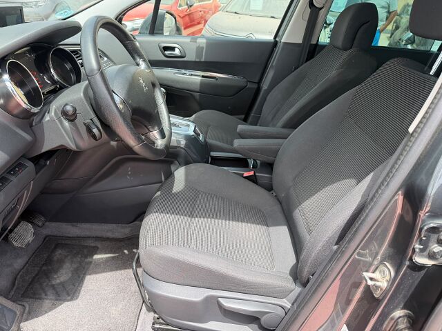 PEUGEOT 5008 ALLURE 1.6 HDI AUTO SPANISH LHD IN SPAIN 84000 MILES 7 SEATS 2015